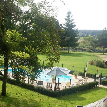 Le Logis Du Pressoir Self Catering Gites In Beautiful 18Th Century Estate In The Heart Of The Loire Valley With Heated Pool And Extensive Grounds. Les Bois-d'Anjou 外观 照片