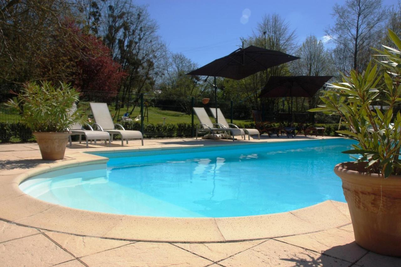 Le Logis Du Pressoir Self Catering Gites In Beautiful 18Th Century Estate In The Heart Of The Loire Valley With Heated Pool And Extensive Grounds. Les Bois-d'Anjou 外观 照片