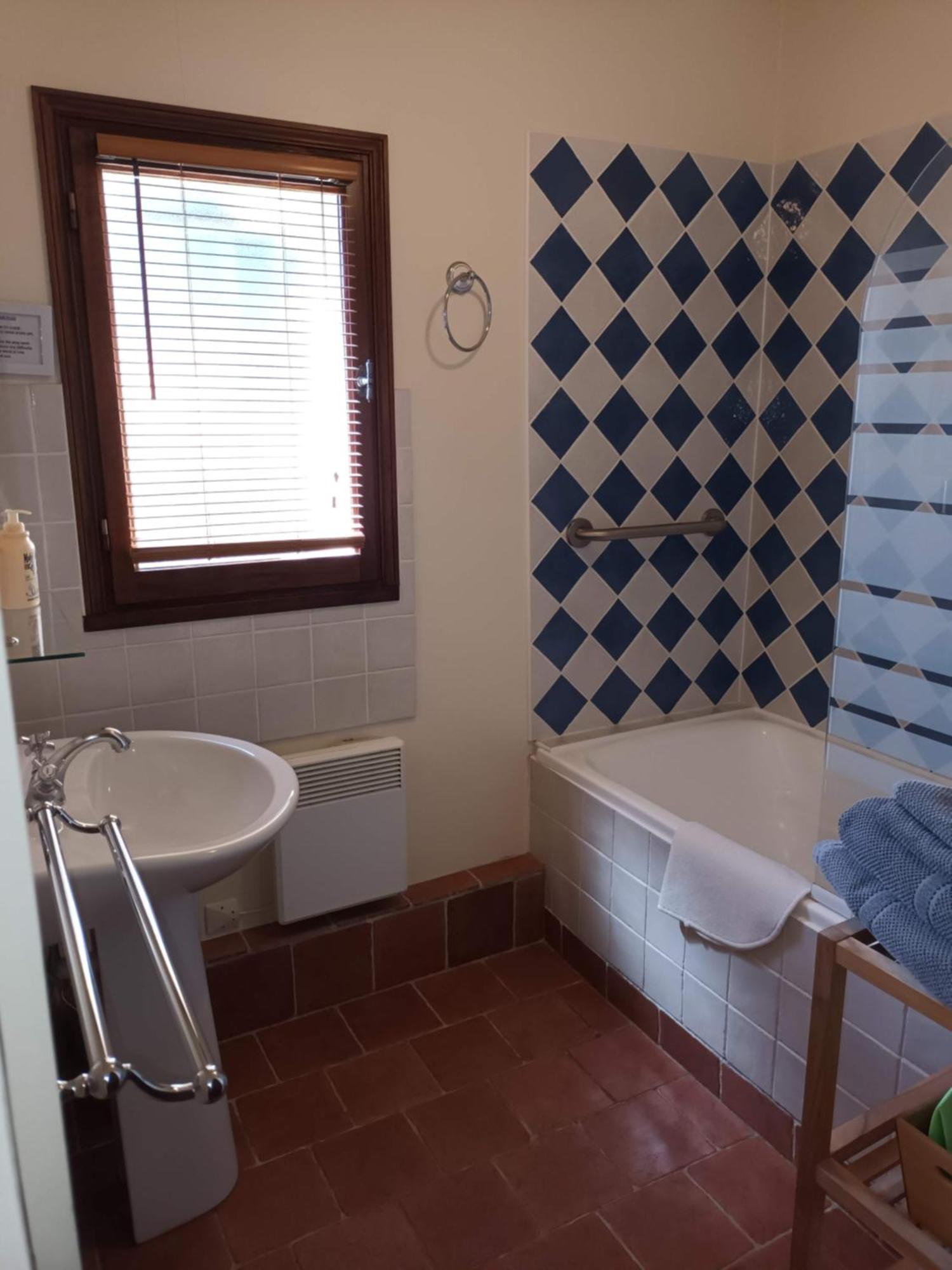 Le Logis Du Pressoir Self Catering Gites In Beautiful 18Th Century Estate In The Heart Of The Loire Valley With Heated Pool And Extensive Grounds. Les Bois-d'Anjou 客房 照片